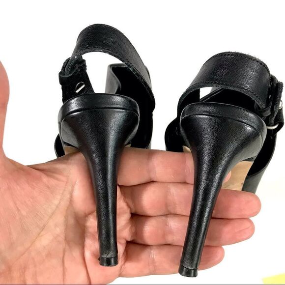 SESTO MEUCCI Leather Sandals - Picture 9 of 9